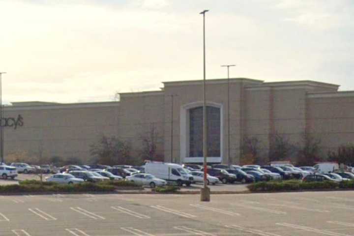 COVID-19: Mall In Western Mass Hosting Vaccine Clinic