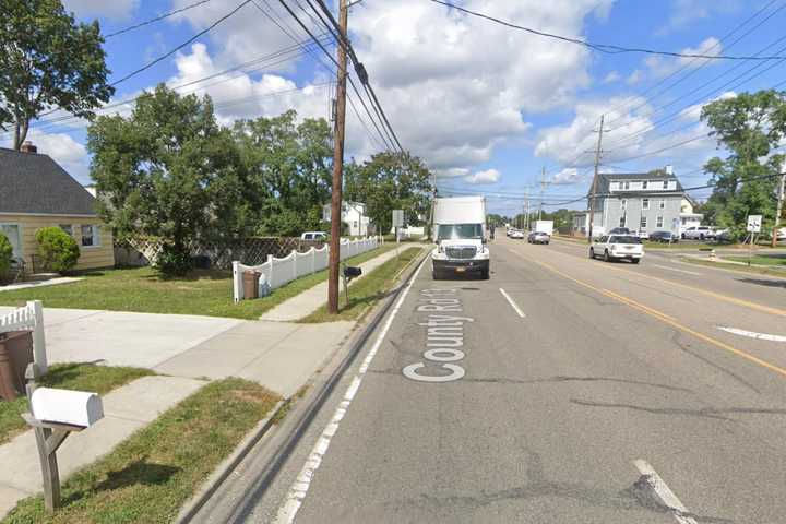 Long Island Man Driving Drunk With Two Kids In Car Crashes Into Pole, Picket Fence, Police Say