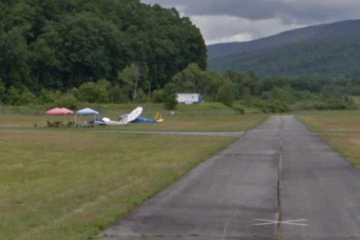 Bergen County Glider Pilot Dies In Crash At NY Airport, Police Say