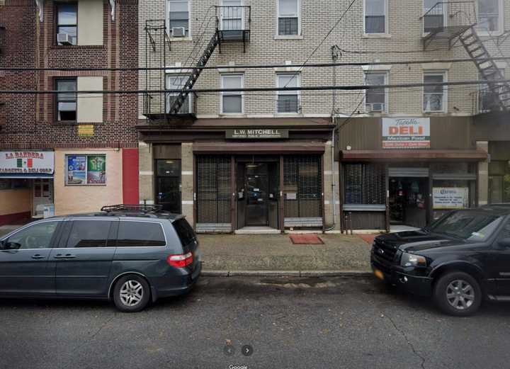 A robbery was reported at 114 Union Ave. in New Rochelle.