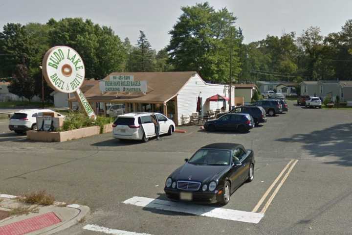 Police: DWI PA Man, 41, Busted With Loaded Handgun In Parking Lot Of Warren County Bagel Shop