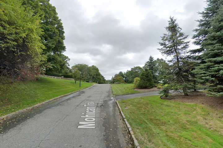 Fire Breaks Out In Garage Of House Under Construction In Scarsdale