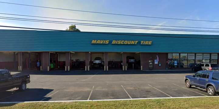 Mavis Discount Tire on Rt. 206 in Newton