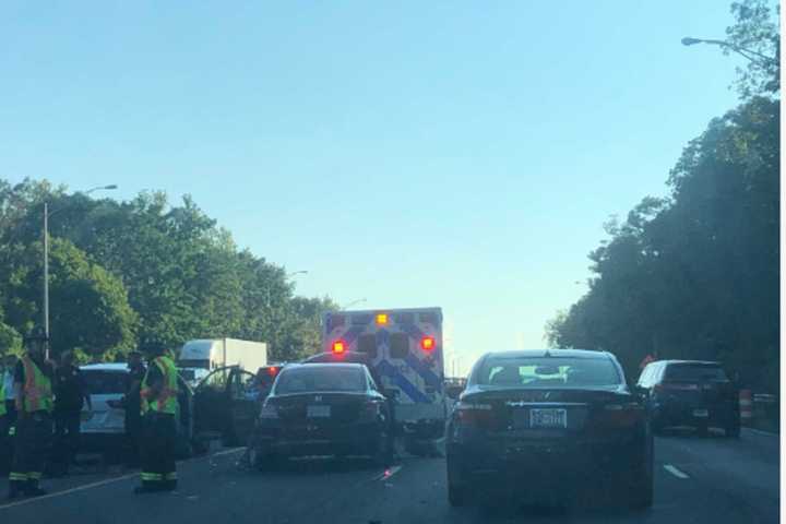 Multi-Vehicle I-95 Crash Snarls Traffic In Greenwich