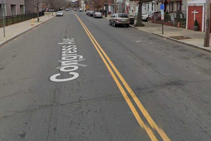 Suspect At Large After 10-Year-Old, Man Shot On CT Roadway