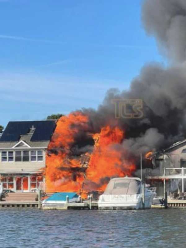 Brick Township Fire Destroys Waterfront Homes