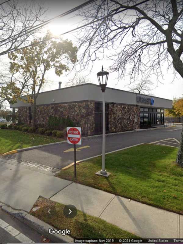 Suspect At Large After Long Island Bank Robbery