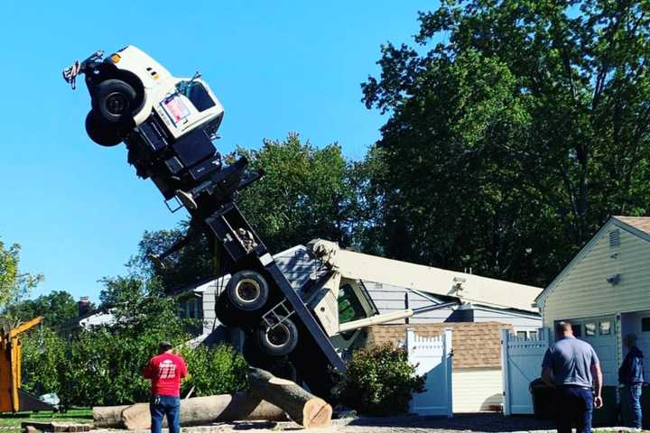 Road Closed Following Crane Accident In East Hanover