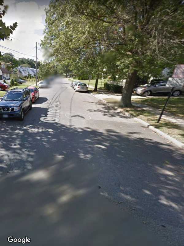 Police Searching For Suspect Accused Of Robbing Man At Gunpoint On Long Island