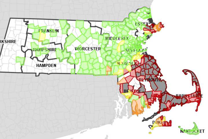 Nor'easter: Storm Knocks Out Power To Nearly Half A Million In Massachusetts