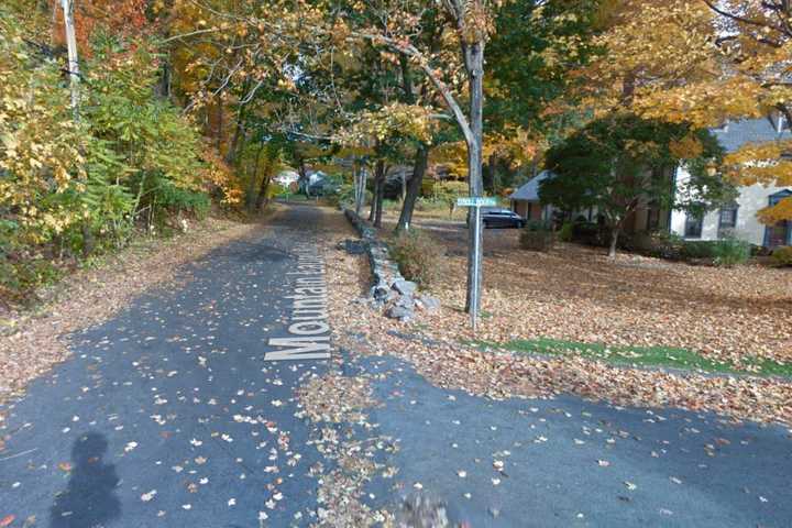 Two Students Injured During Fairfield County School Bus Crash, Police Say