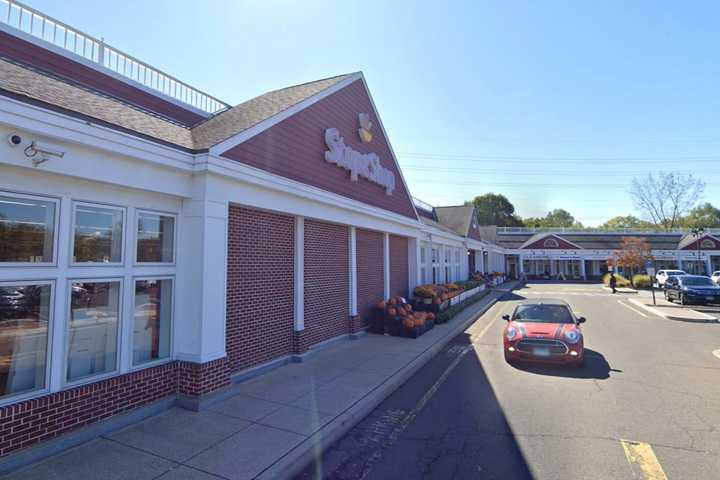 Trio Wearing Hoods, Facemasks Steal From Stop & Shop In Fairfield County, Police Say