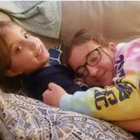 <p>Cece (8) and her sister Juliana.</p>