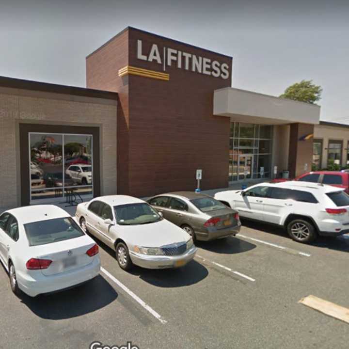 LA Fitness in North Babylon.