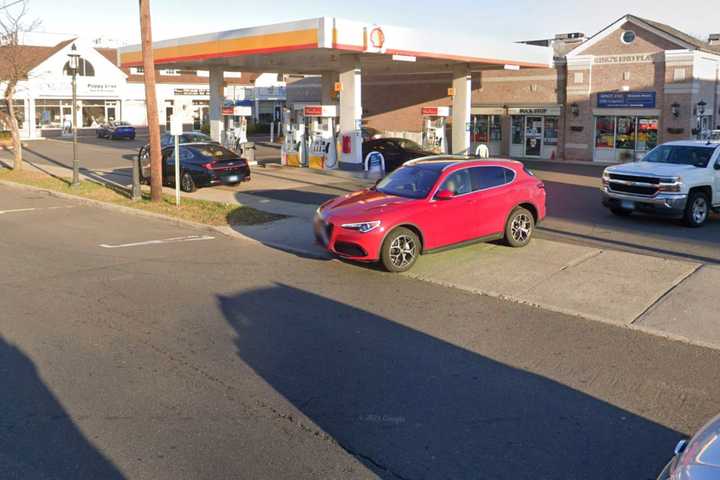 Police In Fairfield County Searching For Gas Station Armed Robber