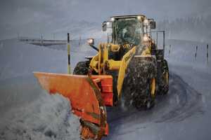 Lakewood Snowplow Driver Splashing Slushy Snow Onto Orthodox Jews Under Investigation