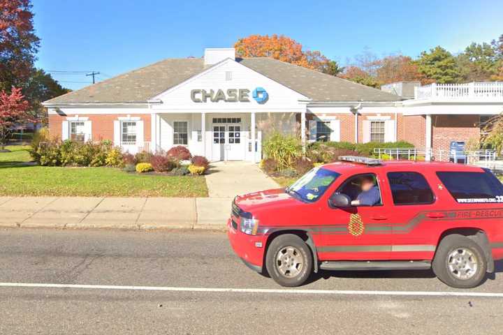 Duo Nabbed For Attempting To Rob Suffolk County Bank, Police Say