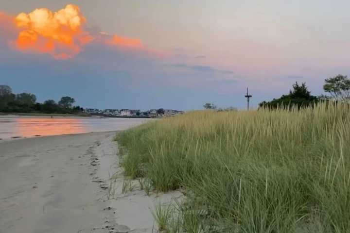 Brush Fire Ravages Gull Island On Jersey Shore: Developing