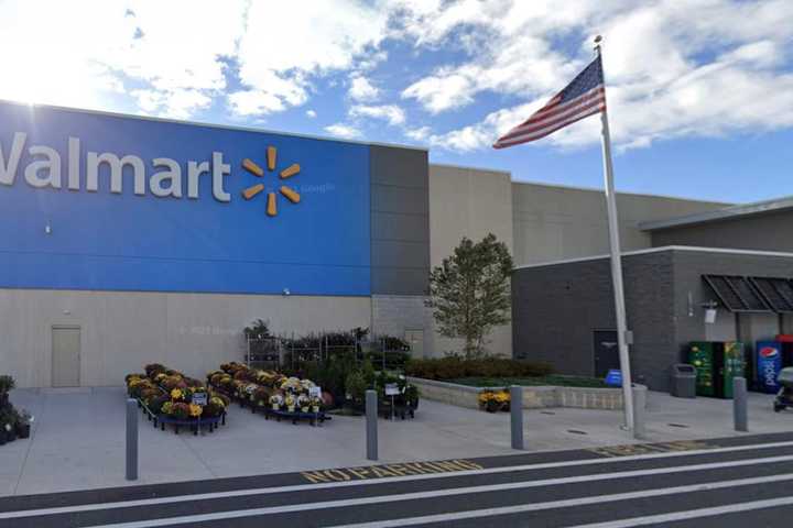 Walmart Shoplifter Assaults Loss Prevention Officer, Spits On Her In South Jersey: Police