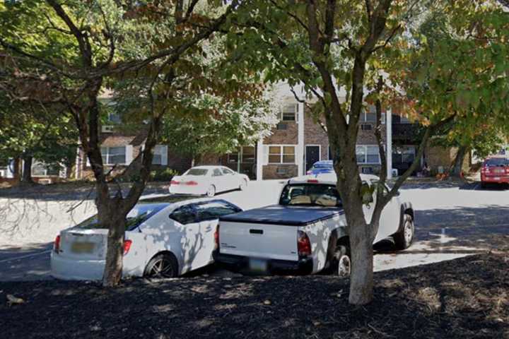 Car Strikes Apartment Building In South Jersey: Developing