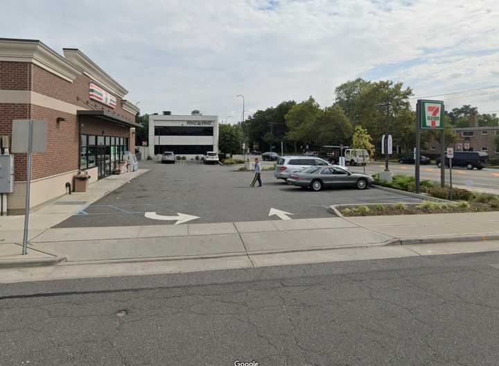 7-Eleven on East Jericho Turnpike