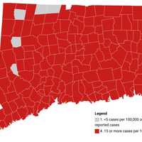 <p>This map shows the average daily rate of new cases of COVID-19 by town during the past two weeks. Only cases among persons living in community settings are included in this map</p>