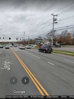 One Seriously Injured In Chain-Reaction Crash Near Suffolk County Intersection