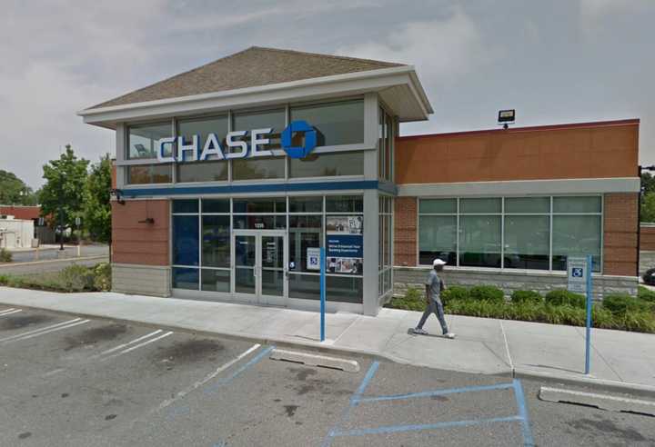 Chase Bank on Grand Avenue in Baldwin