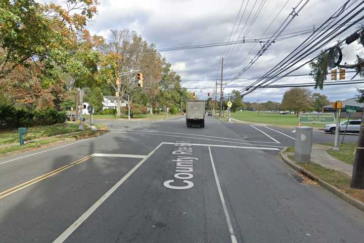 4 Hospitalized In Crash At Mercer County Intersection, Police Say