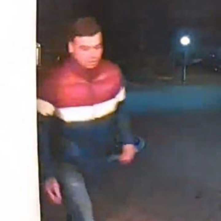 Suffolk County Crime Stoppers and Suffolk County Police Fourth Precinct Crime Section officers are seeking the public’s help to identify and locate the man who stole a package from the porch in Kings Park in February.