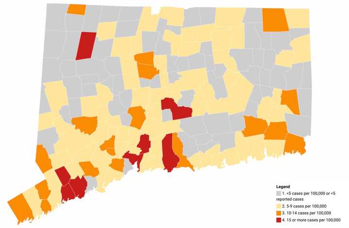 This map shows the average daily rate of new cases of COVID-19 by town during the past two weeks. Only cases among persons living in community settings are included in this map