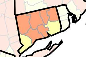 COVID-19: CDC Recommends Connecticut Residents Wear Masks Indoors In These Counties