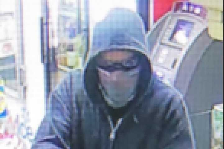 Police Hope Public Can ID Man Who Robbed Woodbridge Store