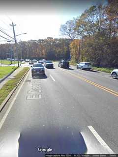 27-Year-Old Seriously Injured In Dix Hills Crash