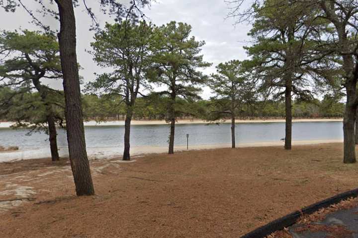 3 Swimmers Rescued After Getting Stranded In Jersey Shore Lake