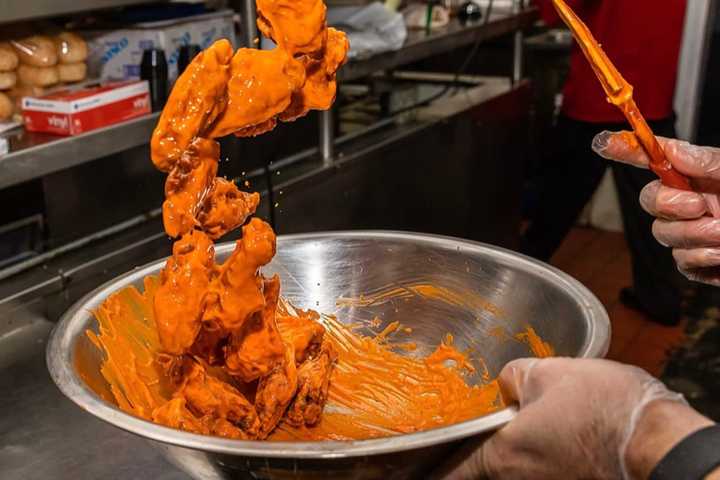 Norfolk Restaurant Has Virginia's Greatest Wings, Website Says