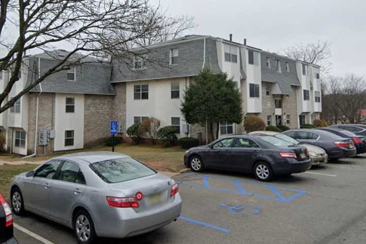 Firefighters Respond To 3-Alarm Apartment Building Blaze In Central Jersey (DEVELOPING)