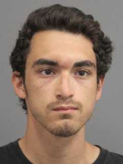 FL Man Spent Days Stalking 16-Year-Old VA Girl He Met On Social Media: Police