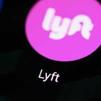 <p>Lyft</p>