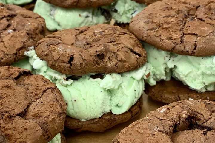 Here's The Best VA Spot To Celebrate Nat'l Ice Cream Sandwich Day: Yelp