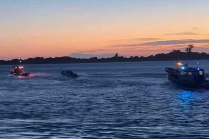 Coast Guard, First Responders Rescue 5 After Boat Capsizes Near Barnegat Inlet