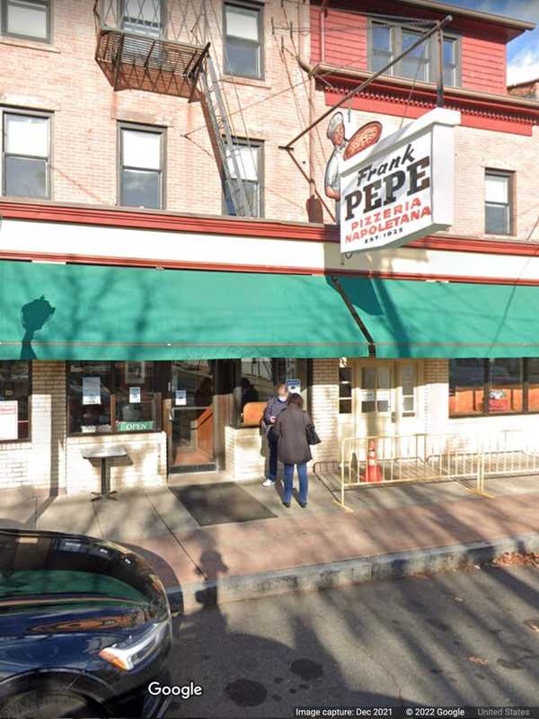 This CT Restaurant Ranks Among Top 10 In Nation For Best Pizza
