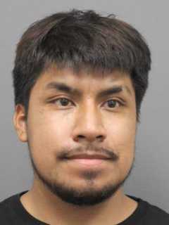 Manassas Man Wanted For Brutally Assaulting Woman, Trying To Take Her Child