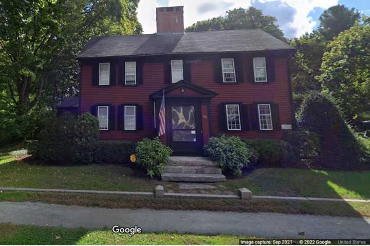 This Historic Massachusetts Home Is On Sale For First Time In 300 Years