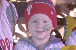 Neighbors, Phillies Join Surprise Holiday Parade For South Jersey Brain Cancer Patient: Reports