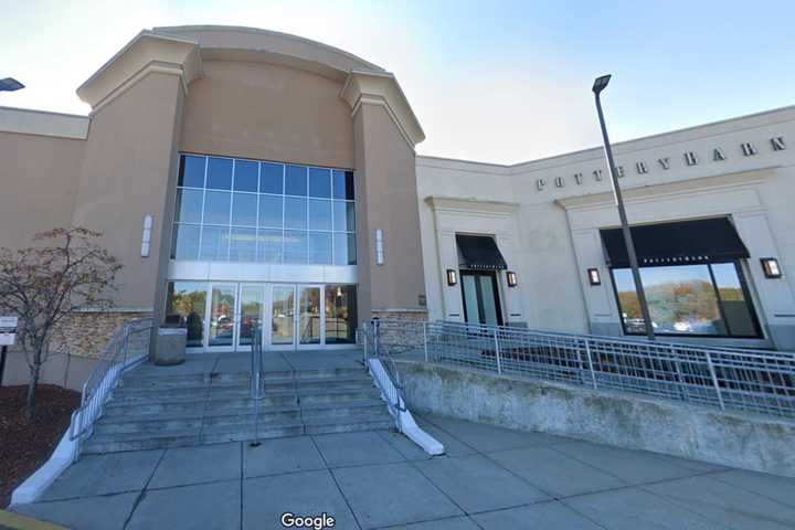 'Innocent Bystander' Killed In Holyoke Mall Shooting: DA