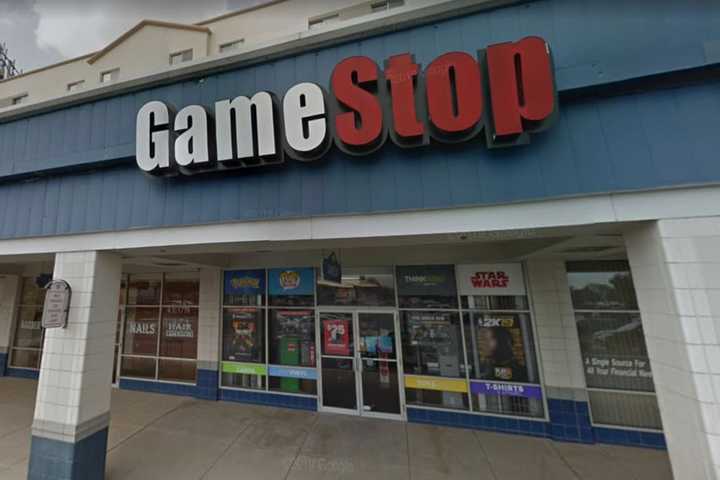 Game On: Glen Burnie GameStop Robbers At Large, Police Say