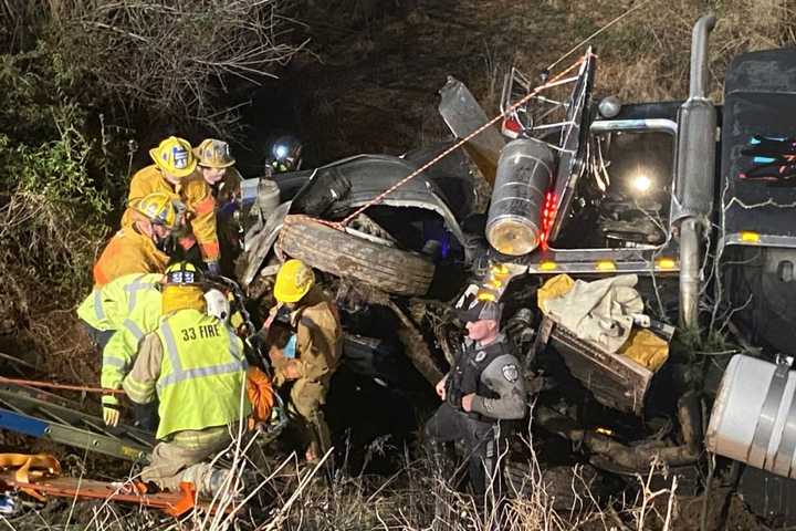 Truck Driver Pulled From Rig In Hunterdon County Crash