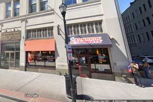 Dunkin' Donuts Workers Find Body Inside Newark Store: Police