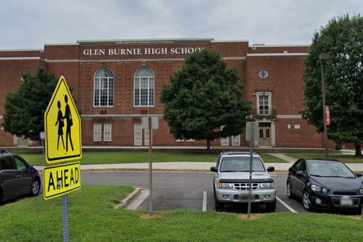 Teen Cut Across Torso In Glen Burnie High School Knife Fight: Officials